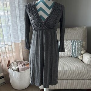 Elegant Gray V-Neck 3/4 Sleeve Women's Dress